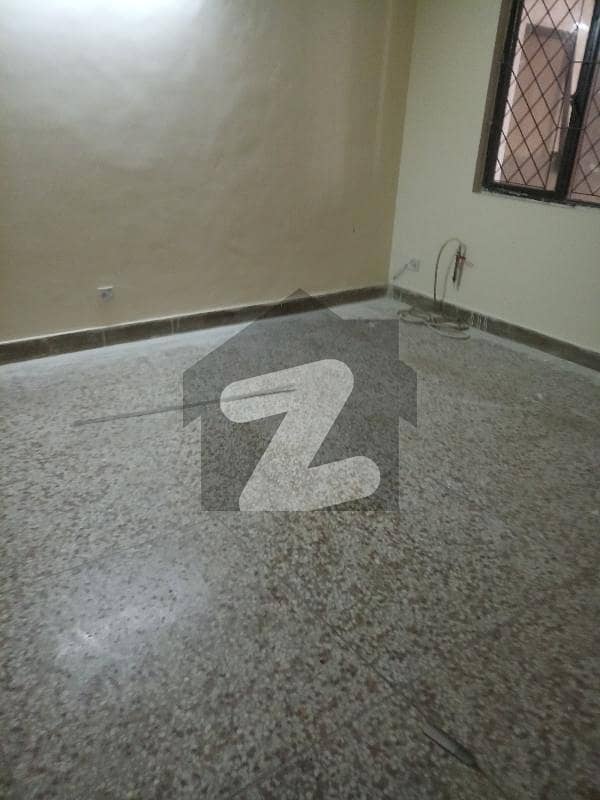 G 9 Groaned Floor Is Available For Rent