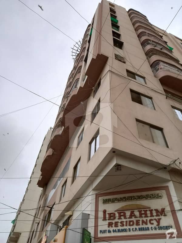 عالمگیر روڈ گلشنِ اقبال ٹاؤن کراچی میں 3 کمروں کا 7 مرلہ فلیٹ 2.8 کروڑ میں برائے فروخت۔