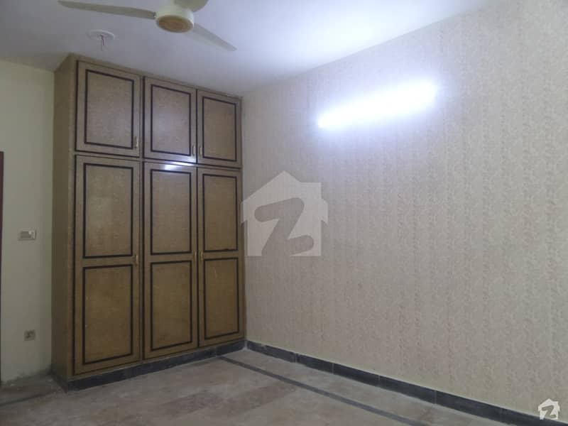 Get This Prominently Located House For Sale In Janjua Town
