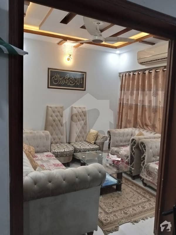 نارتھ ناظم آباد ۔ بلاک این نارتھ ناظم آباد کراچی میں 2 کمروں کا 4 مرلہ فلیٹ 70 لاکھ میں برائے فروخت۔