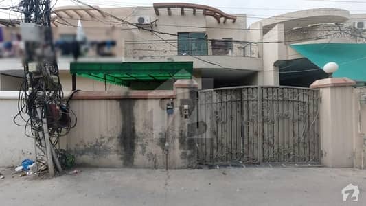 ڈیفینس چوک ڈی ایچ اے ڈیفینس لاہور میں 3 کمروں کا 6 مرلہ مکان 1.5 کروڑ میں برائے فروخت۔