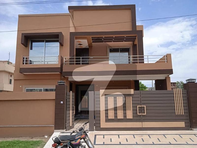 10 Marla Luxury House For Sale In Central Park Housing Society F Block Ferozepur Road Lahore