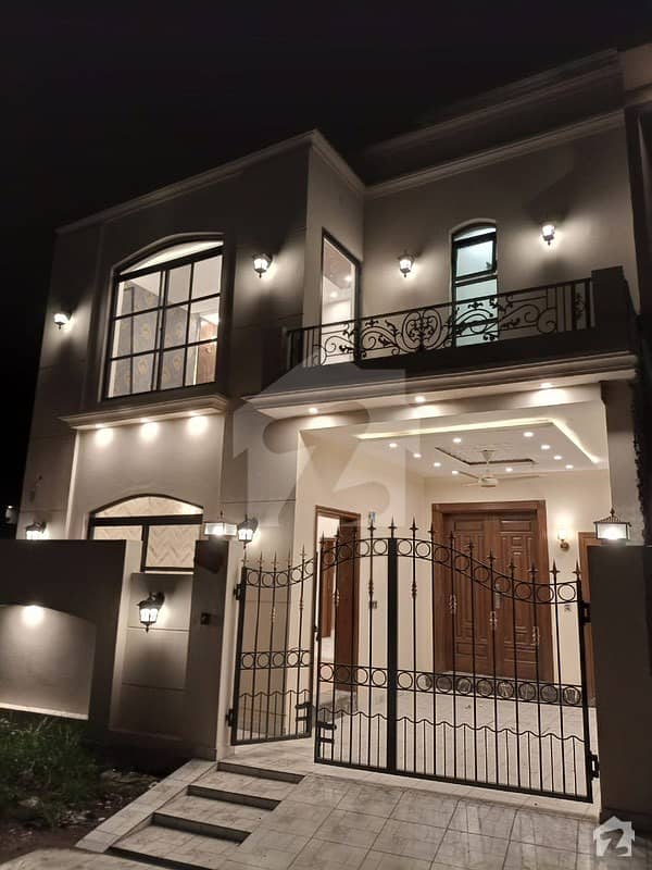 5 Marla Victorian Design Brand New House Available For Sale