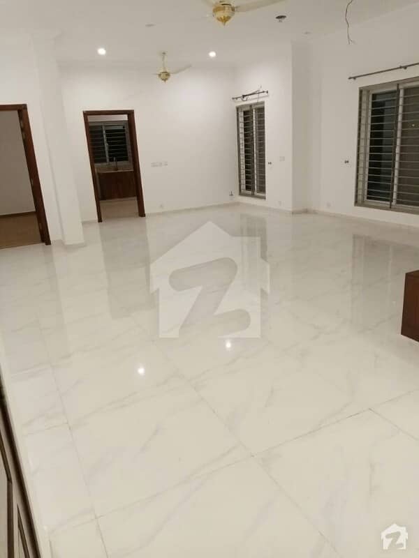 1 Kanal Brand New Upper Portion Available For Rent