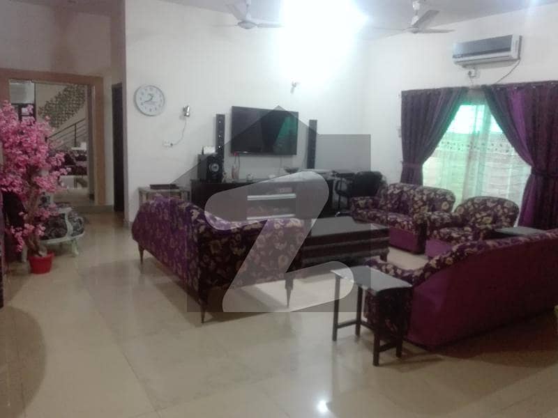 ایڈن پارک لاہور میں 5 کمروں کا 1 کنال مکان 3 کروڑ میں برائے فروخت۔