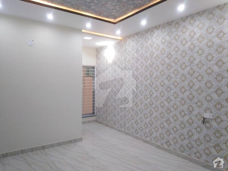 10 Marla House available for sale in Revenue Society, Lahore