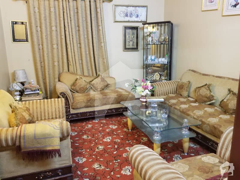 گلستانِِ جوہر ۔ بلاک 14 گلستانِ جوہر کراچی میں 3 کمروں کا 3 مرلہ مکان 1.9 کروڑ میں برائے فروخت۔