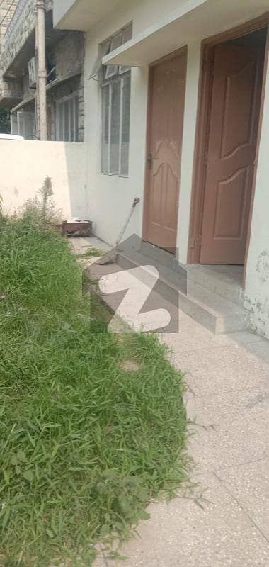 10 Marla Single Storey House In Model Town Extension