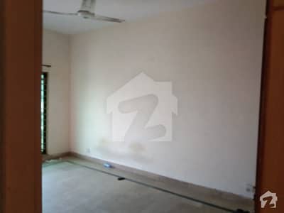 2 Bedroom ,2 Bathroom , , Tv Lounge Kitchen Living Space ,for Rent In Gulberg Ll Near Main Market