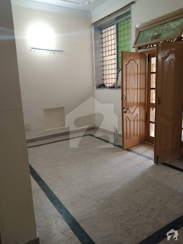 Centrally Located Room In Bhara Kahu Is Available For Rent