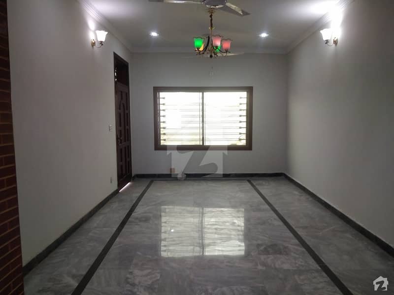 بینکرز کالونی راولپنڈی میں 4 کمروں کا 10 مرلہ مکان 90 لاکھ میں برائے فروخت۔