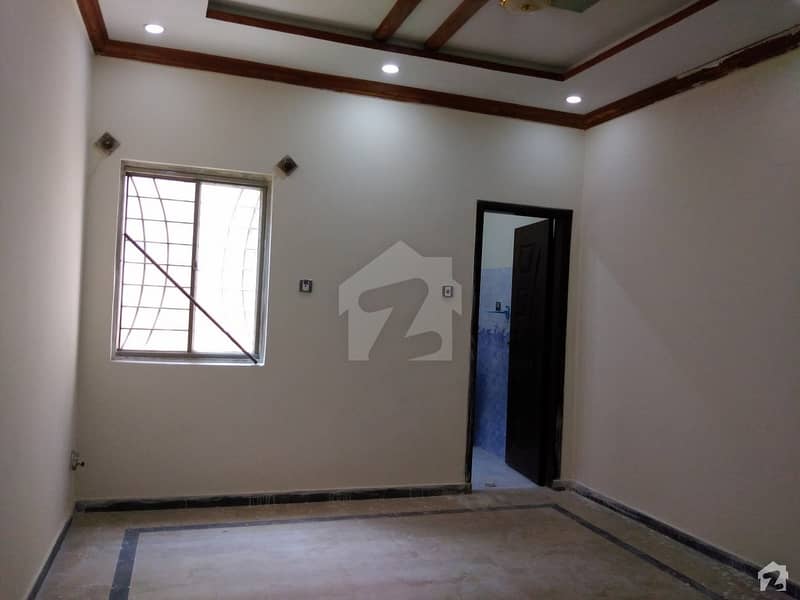 بینکرز کالونی راولپنڈی میں 4 کمروں کا 10 مرلہ مکان 90 لاکھ میں برائے فروخت۔