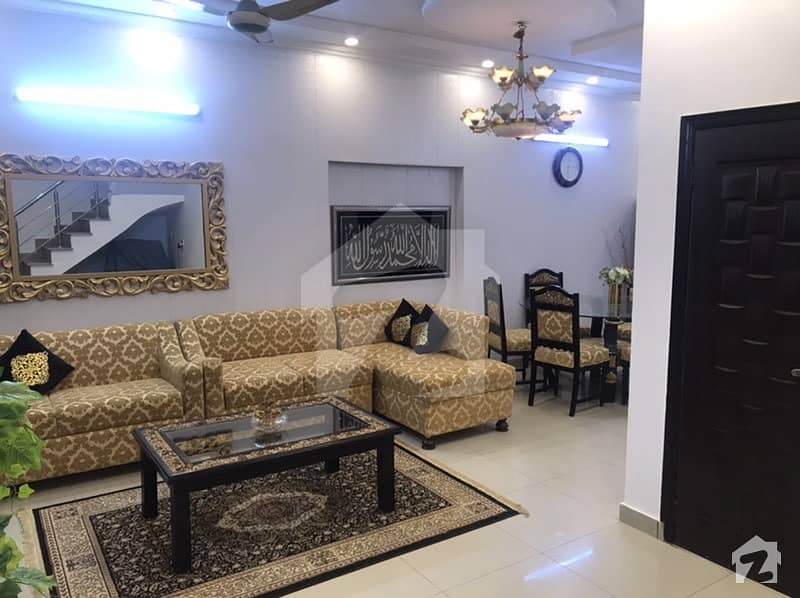 آرکیٹیکٹس انجنیئرز سوسائٹی ۔ بلاک ڈی آرکیٹیکٹس انجنیئرز ہاؤسنگ سوسائٹی لاہور میں 6 کمروں کا 10 مرلہ مکان 2.35 کروڑ میں برائے فروخت۔