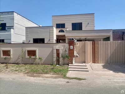 ڈی سی کالونی گوجرانوالہ میں 6 کمروں کا 1 کنال مکان 3.25 کروڑ میں برائے فروخت۔ ڈی سی کالونی گوجرانوالہ میں 6 کمروں کا 1 کنال مکان 3.25 کروڑ میں برائے فروخت۔