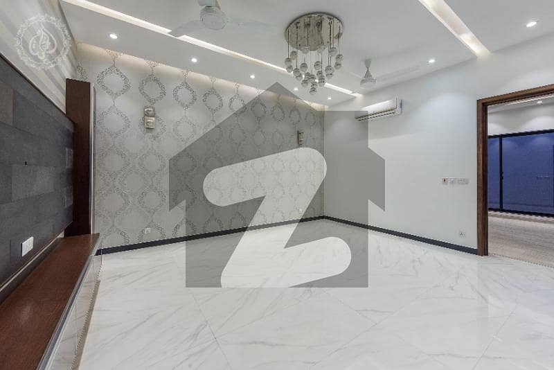 ڈی ایچ اے فیز 6 ڈیفنس (ڈی ایچ اے) لاہور میں 6 کمروں کا 1 کنال مکان 3.19 لاکھ میں کرایہ پر دستیاب ہے۔