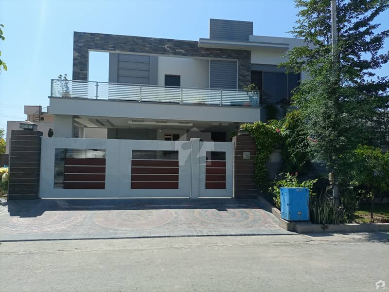 Get Your Hands On House In Gujranwala Best Area