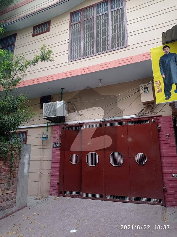 Upper Portion 1575  Square Feet For Rent In Samanabad