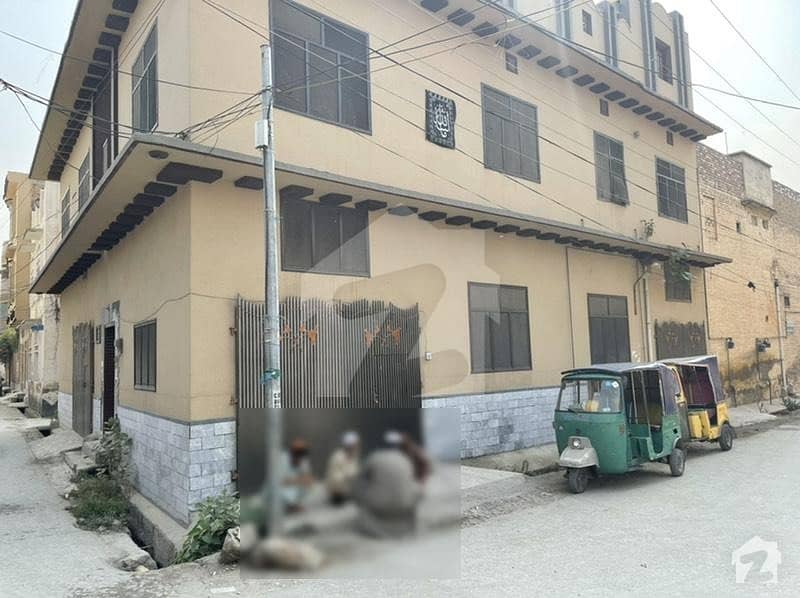 فقیر آباد زریاب کالونی پشاور میں 12 کمروں کا 10 مرلہ مکان 5.8 کروڑ میں برائے فروخت۔