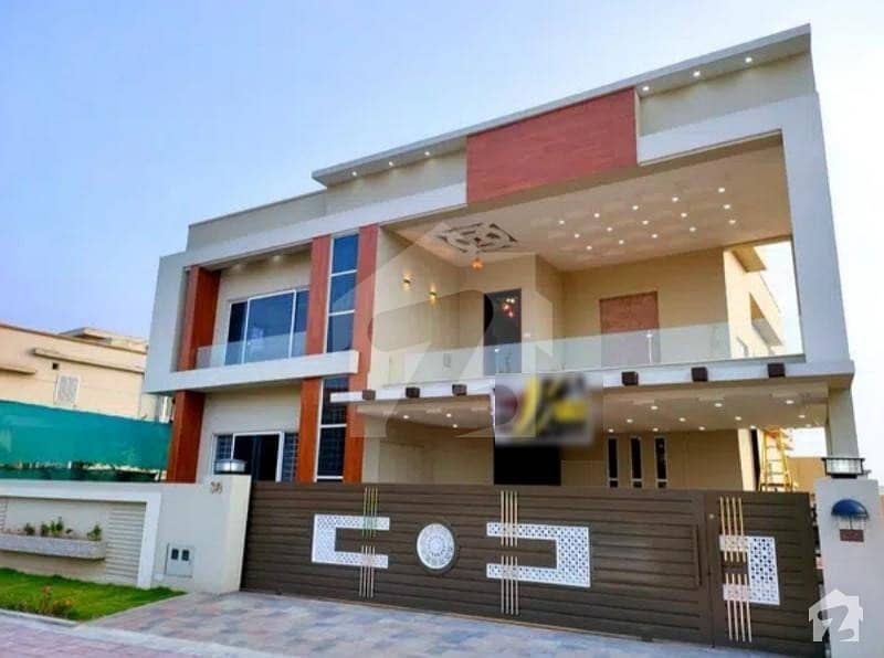 بحریہ ٹاؤن فیز 4 بحریہ ٹاؤن راولپنڈی راولپنڈی میں 6 کمروں کا 1.1 کنال مکان 4.35 کروڑ میں برائے فروخت۔
