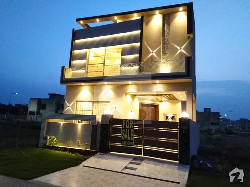 5 Marla Brand New House For Sale In Paragon City