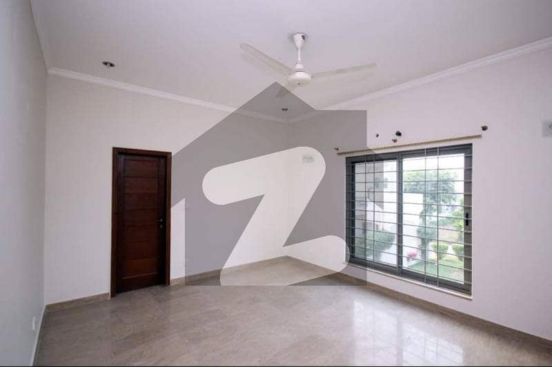 01 Kanal Upper Portion Phase 4 Dha Lahore For Rent