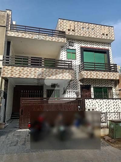 2 Bed Launge Poetion Upper Floor For Rent In Block-8, Gulistan-e-jouhar