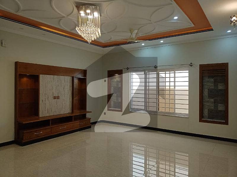 سوان گارڈن ۔ بلاک ڈی سوان گارڈن اسلام آباد میں 4 کمروں کا 16 مرلہ مکان 2.9 کروڑ میں برائے فروخت۔