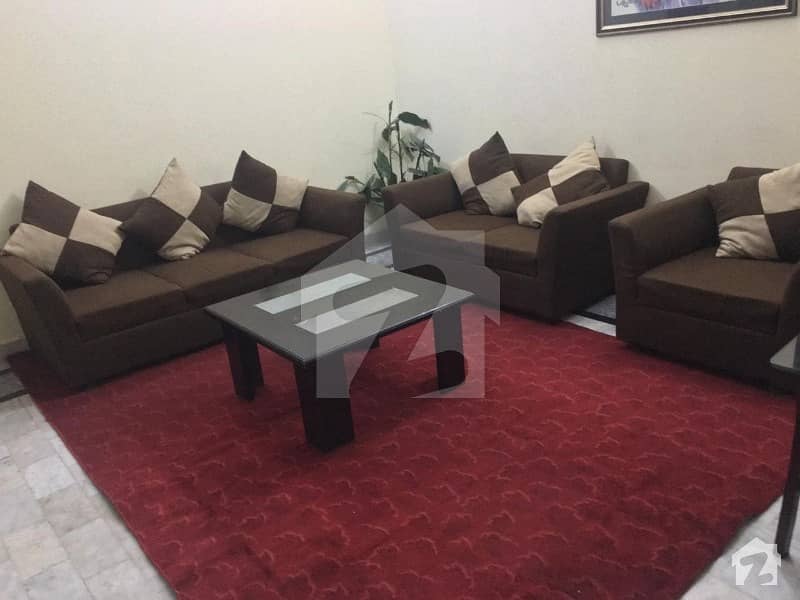 1 Kanal Fully Furnished Portion Available For Rent