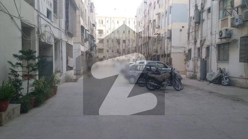 گلشنِ اقبال - بلاک 3 گلشنِ اقبال گلشنِ اقبال ٹاؤن کراچی میں 2 کمروں کا 4 مرلہ فلیٹ 80 لاکھ میں برائے فروخت۔ گلشنِ اقبال - بلاک 3 گلشنِ اقبال گلشنِ اقبال ٹاؤن کراچی میں 2 کمروں کا 4 مرلہ فلیٹ 80 لاکھ میں برائے فروخت۔