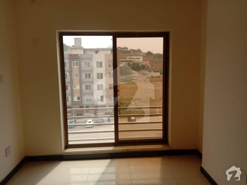 Brand New Well Maintained  2 Bedroom Flat Available For Rent In Bahria Town Phase 7
