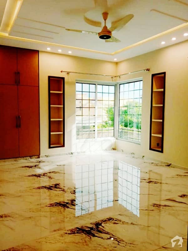 1 Kanal Luxury House For Sale In Bahria Town Phase 2