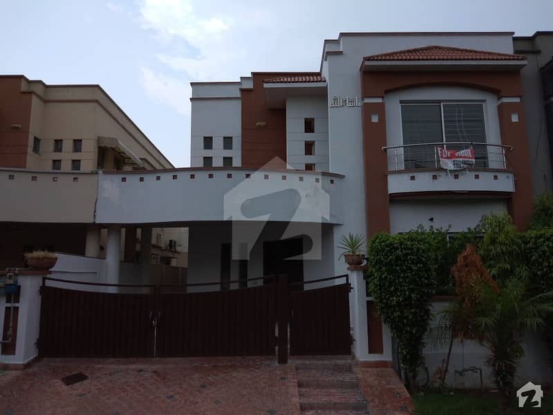 Reserve A Centrally Located House Of 10 Marla In Paragon City