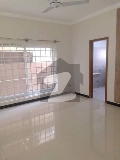 7 Marla Independent Upper Portion For Rent in Gulraiz near Bahria Town