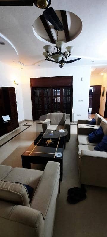 جوہر ٹاؤن فیز 2 جوہر ٹاؤن لاہور میں 2 کمروں کا 13 مرلہ زیریں پورشن 62 ہزار میں برائے فروخت۔