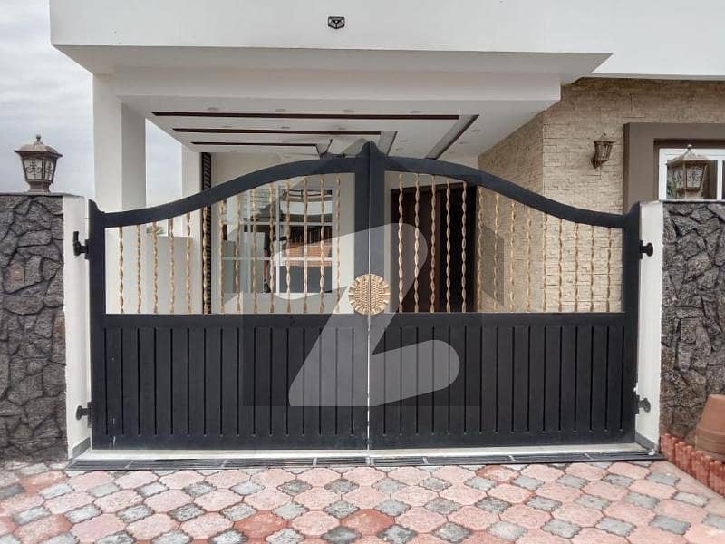 8 Marla brand new house for sale in Bahria Enclave