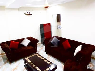 بحریہ ٹاؤن سیکٹر ای بحریہ ٹاؤن لاہور میں 1 کمرے کا 2 مرلہ فلیٹ 60 ہزار میں کرایہ پر دستیاب ہے۔