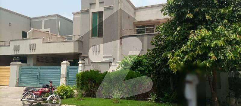 10 Marla 4 Bed Room House Available For Rent In Askari 11 Sector B