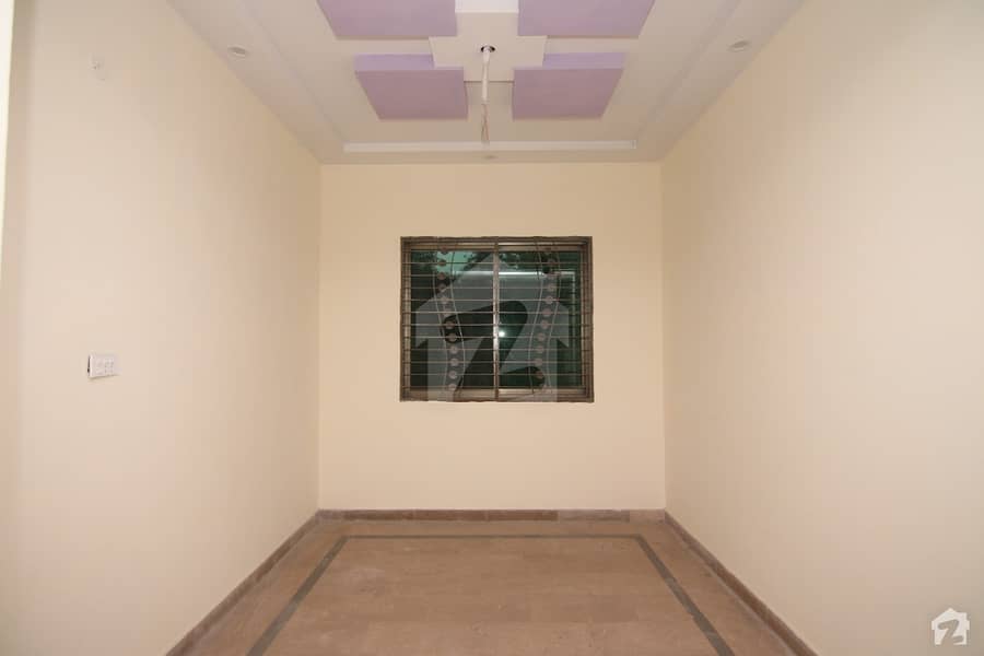 الاحمد گارڈن ہاوسنگ سکیم جی ٹی روڈ لاہور میں 3 کمروں کا 3 مرلہ مکان 60 لاکھ میں برائے فروخت۔