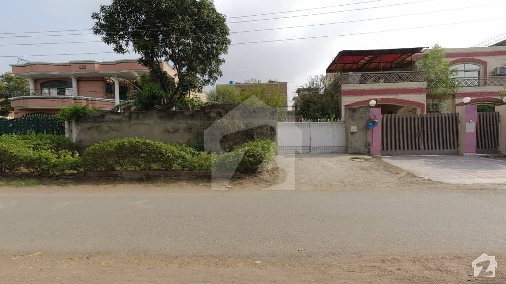 1 Kanal Facing Park Residential Plot Is Available For Sale In Azam Garden Lahore
