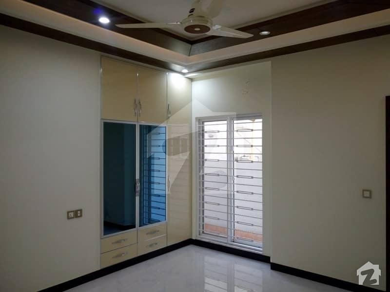 3rd Floor Flat Available For Sale 3rd Floor Flat Available For Sale