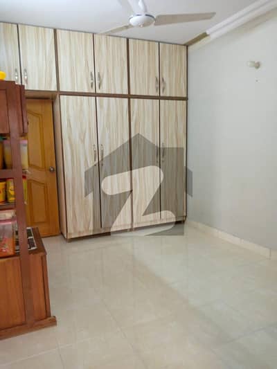 Flat Available For Rent At Siraj Ud Dula Road