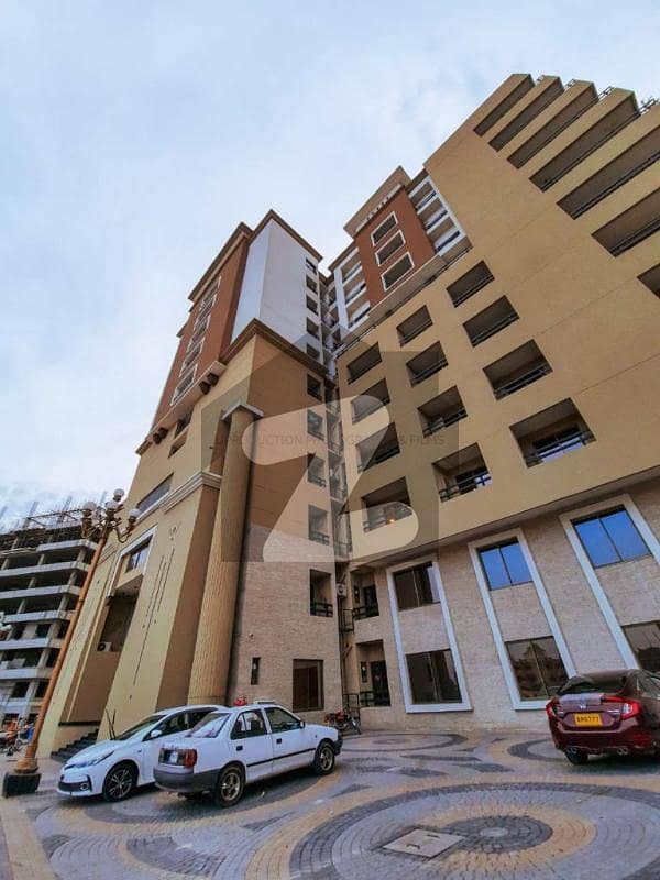 Three bed flat is avaiable for sale in zarkon heights