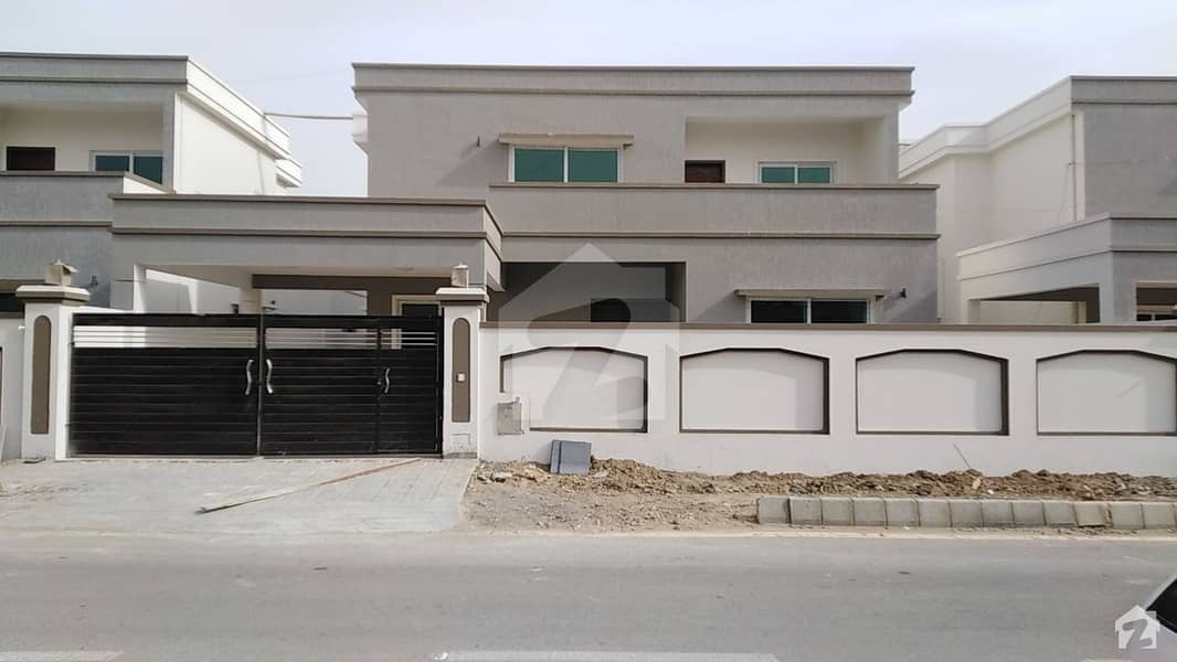 فالکن کمپلیکس نیوملیر ملیر کراچی میں 5 کمروں کا 1 کنال مکان 6.55 کروڑ میں برائے فروخت۔