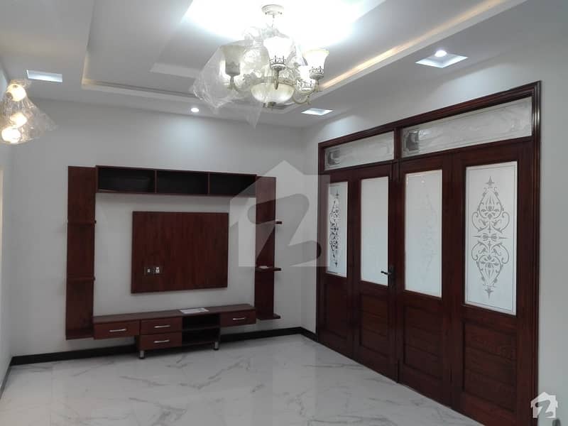 سن فورٹ گارڈنز لاہور میں 2 کمروں کا 5 مرلہ زیریں پورشن 35 ہزار میں کرایہ پر دستیاب ہے۔