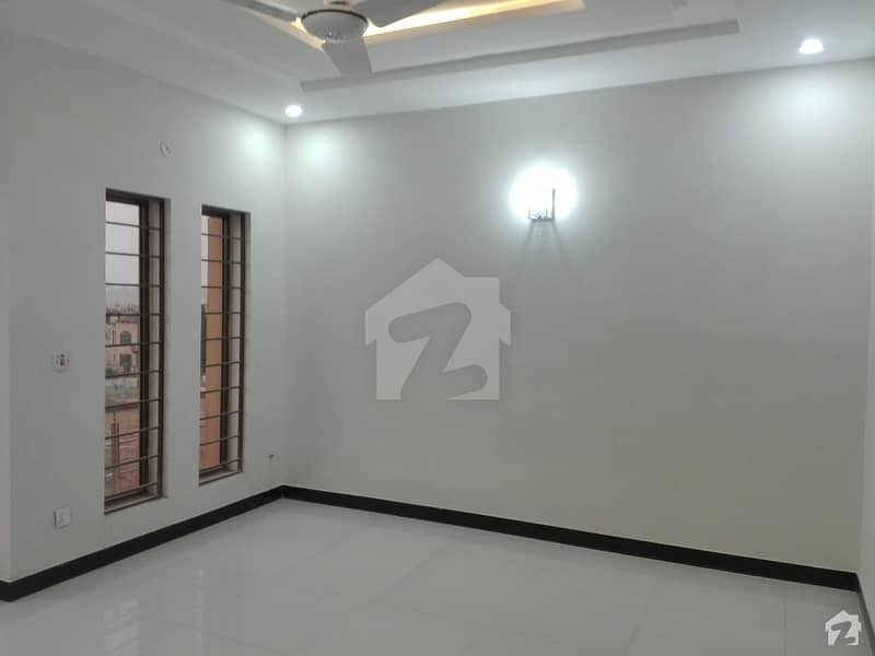 Get This Prominently Located House For Sale In Khayaban-e-Tanveer