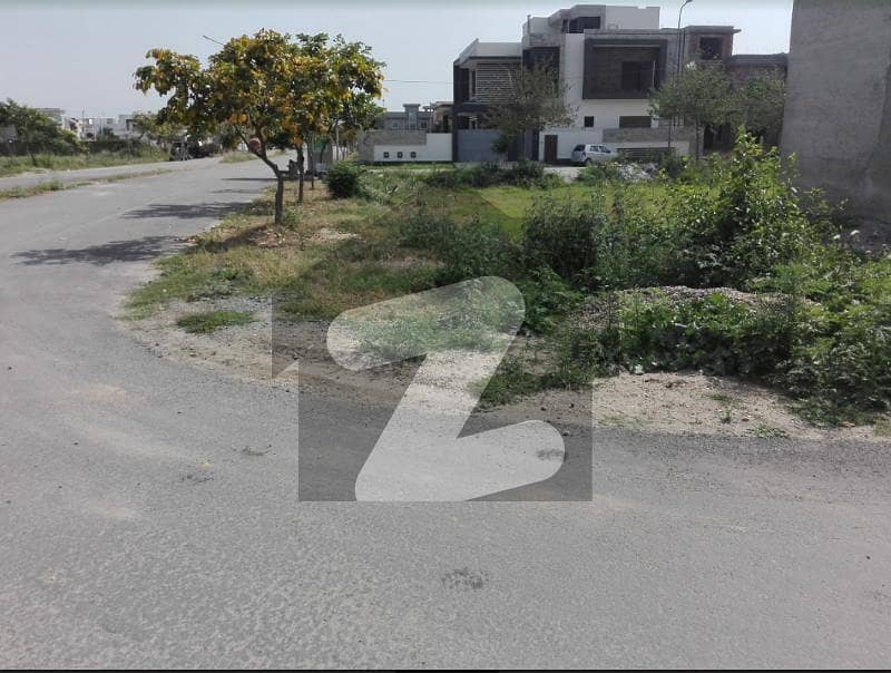 2 Kanal Corner Plots On Main Boulevard River Garden Gujrat