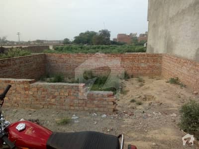 دُولو خورد فیروزپور روڈ لاہور میں 5 مرلہ رہائشی پلاٹ 27 لاکھ میں برائے فروخت۔