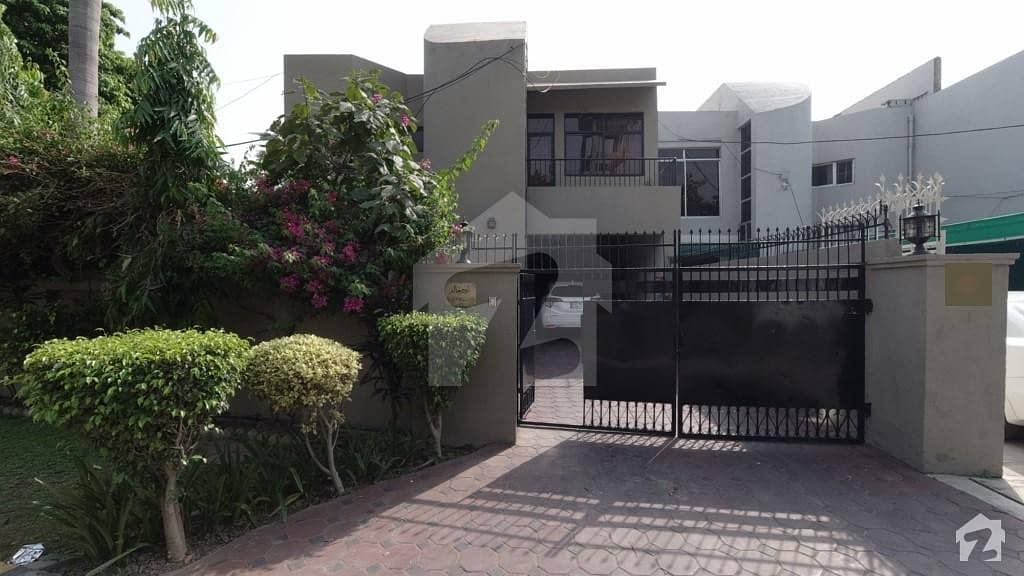 Spacious 28 Marla House Available For Sale In Gulberg