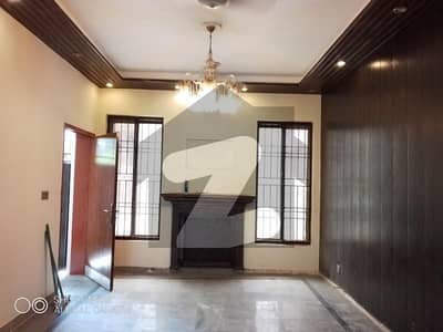 Upper Portion For Rent At Near By Emporium Mall