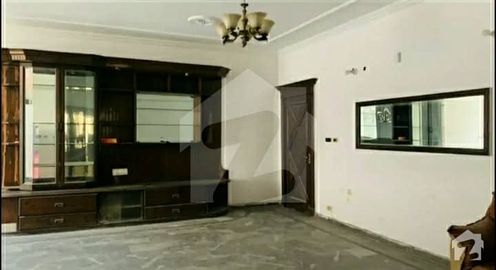 In Model Town - Block K Of Lahore, A 9000 Square Feet House Is Available